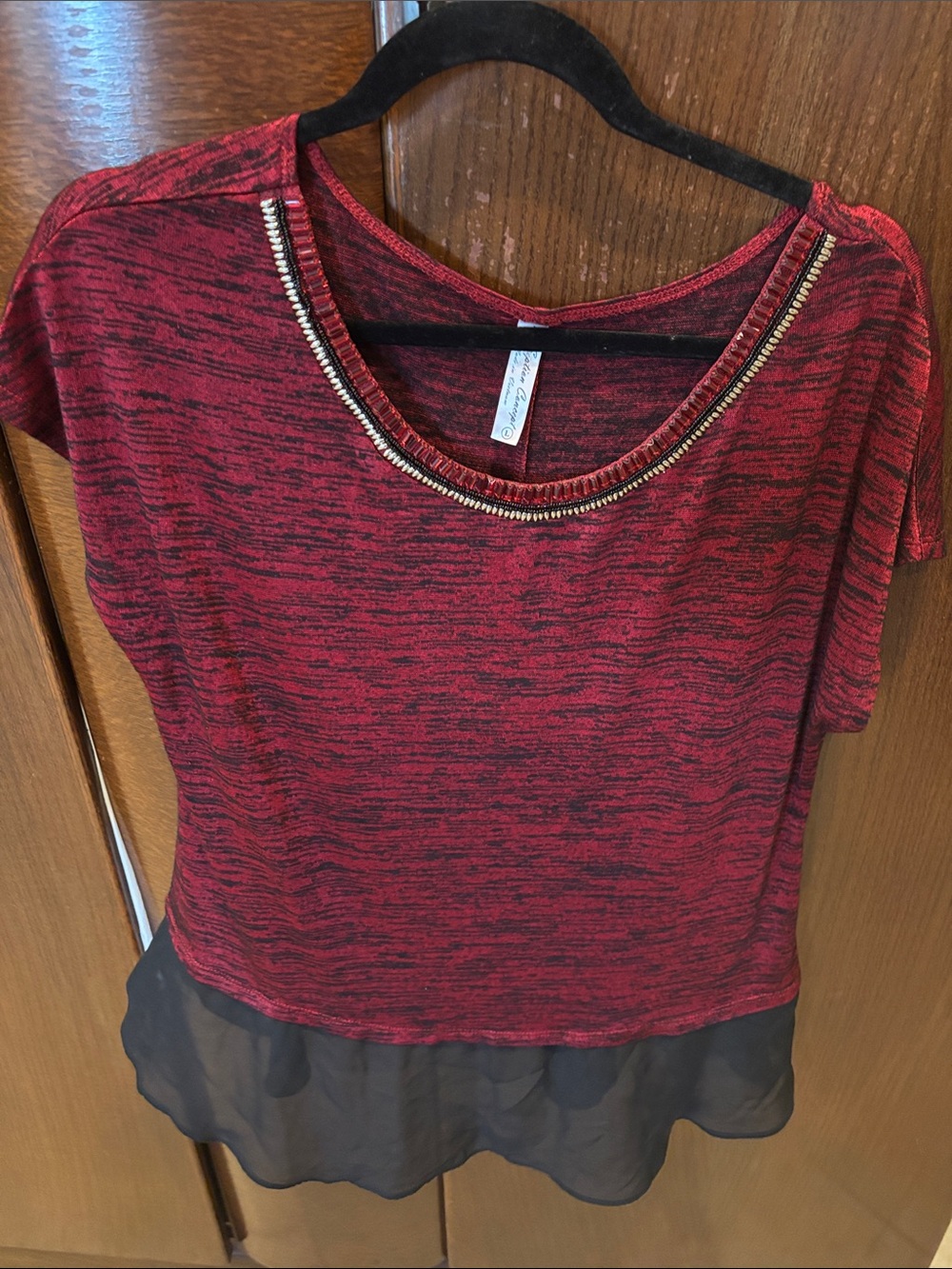 PerSeption Concept Red Heathered Short Sleeve Top with Embellished Neckline